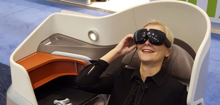 VR IFE and massage integrated in business seat to create immersive solution