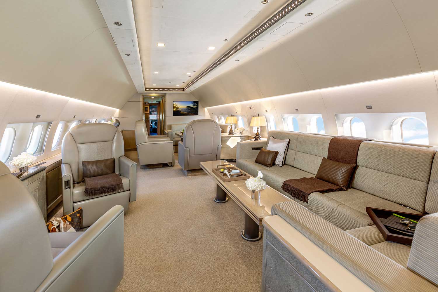 A319_LX-GVV_Mid-Cabin_2 | Business Jet Interiors