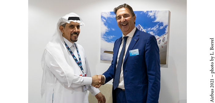 From left to right: Abdulnaser Al Kheraif, CEO of Alpha Star Aviation, and Benoit Defforge, president at Airbus Corporate Jets. Image: Airbus 2021 – photo by L. Borrel