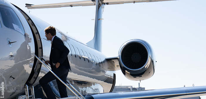 Eriks Ziverts, Baltic and Scandinavian manager, visiting a Legacy 650 before the client’s arrival. Image: LunaJets