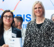 Nicole Klein, aircraft electronics technician, and Swaantje Creusen, chairwoman of the DIHK Education Council, at the 2023 national award ceremony for the best apprentices