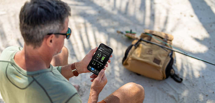 Man using the Cirrus IQ mobile app