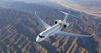 Bombardier Global 7500 in flight
