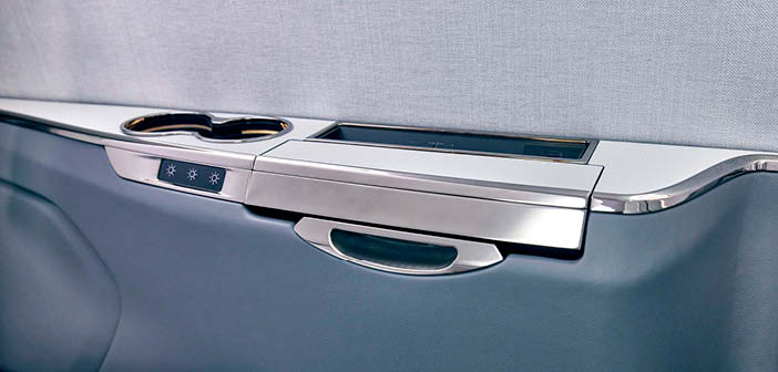 Sidewall in aircraft cabin